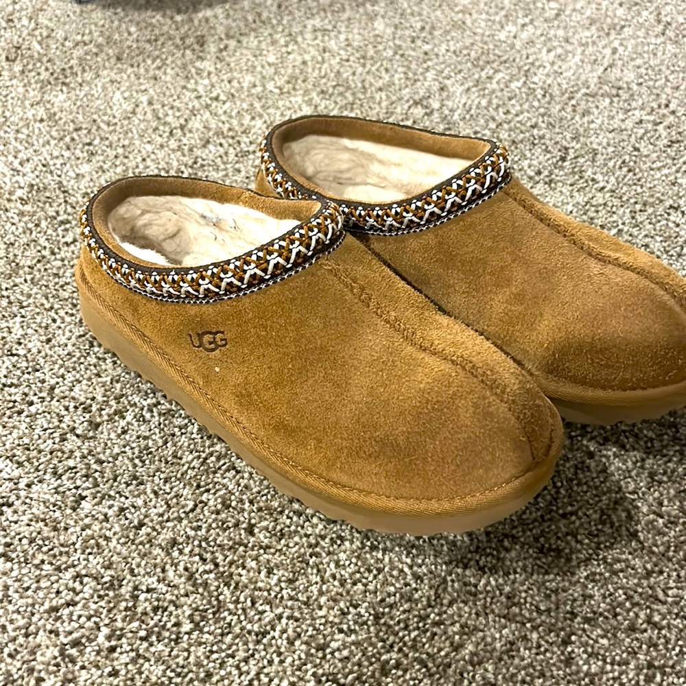 Youth UGG Slippers